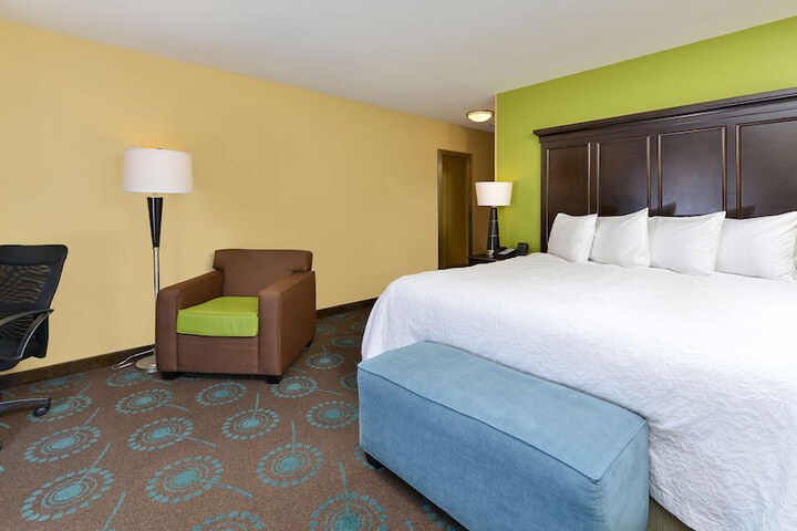Hampton Inn Iowa City / University Area