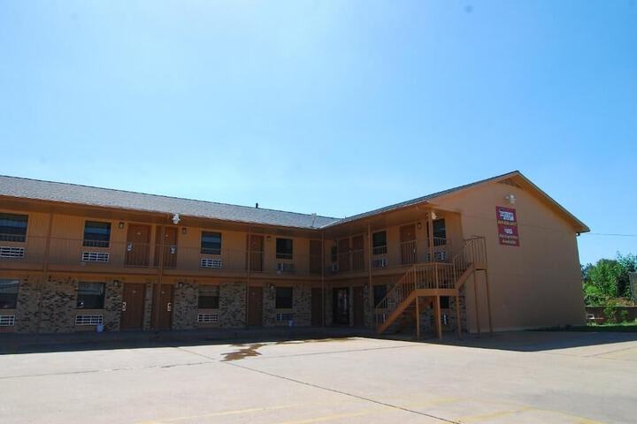 Hotel 4 of 35