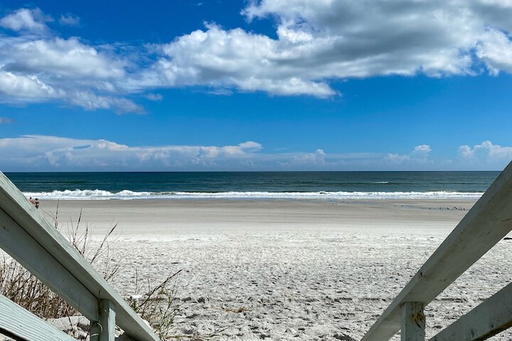 Seahorse Oceanfront Inn