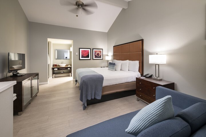 Room 15 of 25