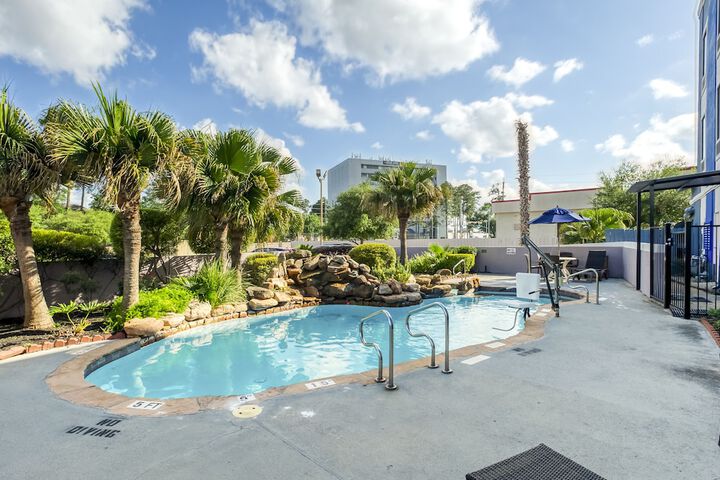 Pool 7 of 45