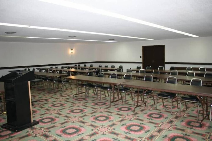 The Holiday Motel & Restaurant