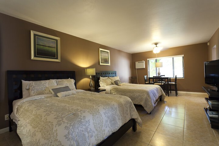 Room 103 of 141