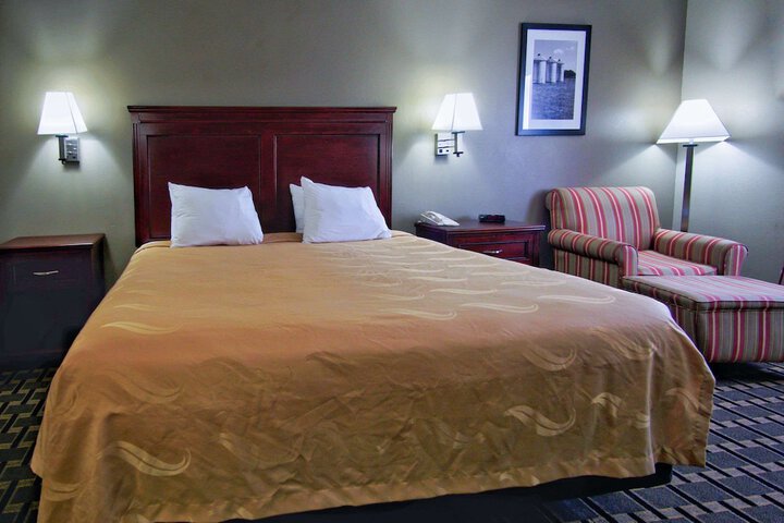 Room 17 of 43