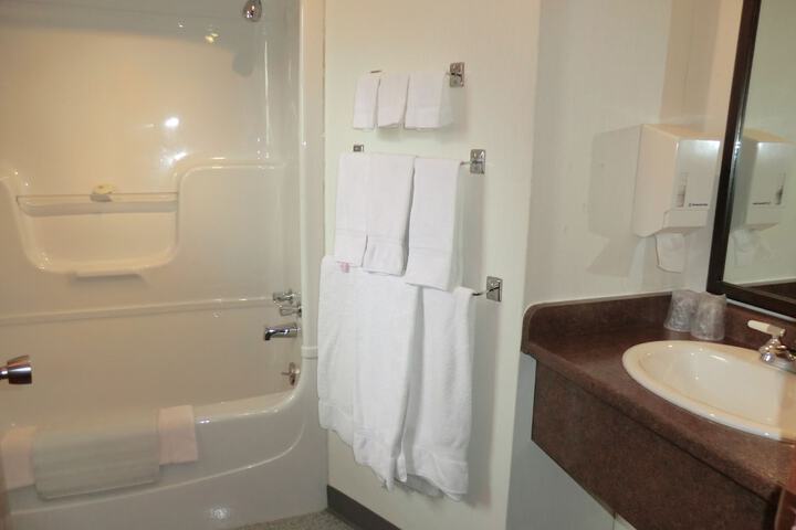 Room 44 of 99