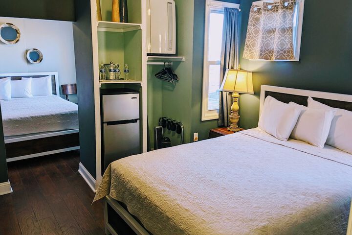 Room 85 of 119