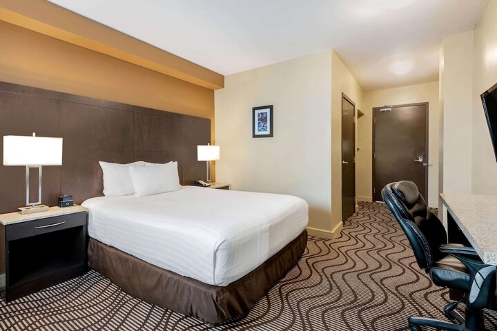 Room 11 of 31