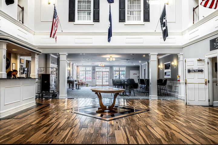Inn on the Square an Ascend Collection Hotel