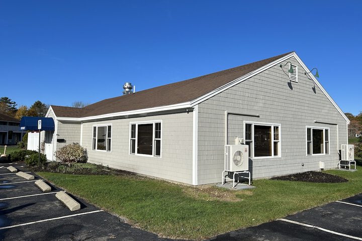 Flagship Inn and Suites