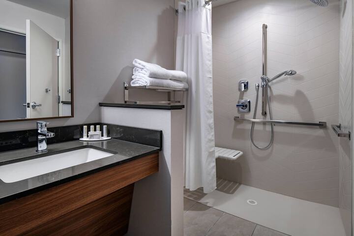 Room 20 of 46