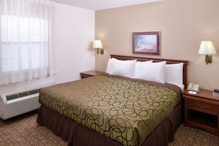 Briarwood Inn of Geneva