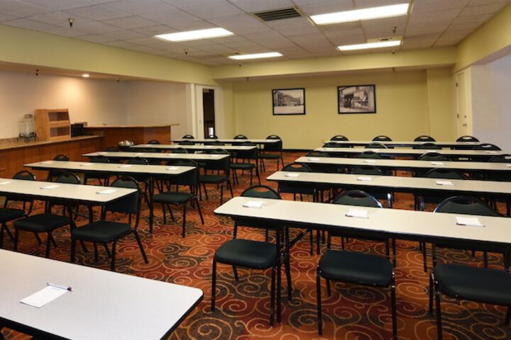 Best Western Plus Ahtanum Inn