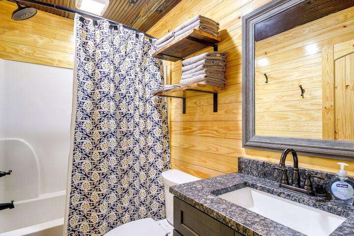 Huntsville Vacation Rental w / Hiking & ATV Trails!