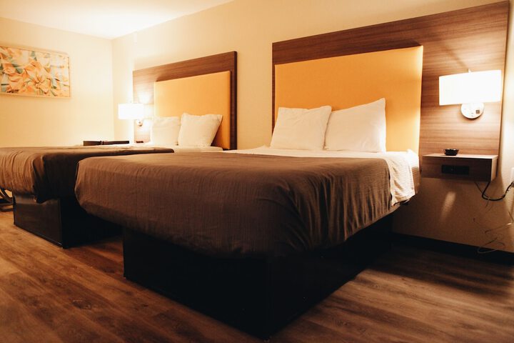Room 7 of 38
