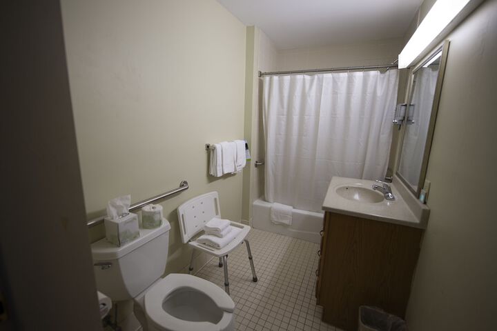 Room 12 of 41