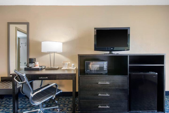 Quality Inn & Suites Brooksville I-75 / Dade City
