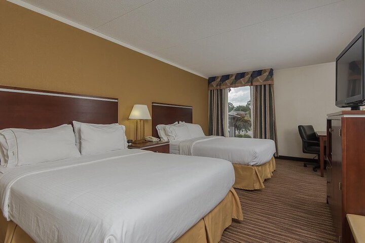 Room 34 of 42
