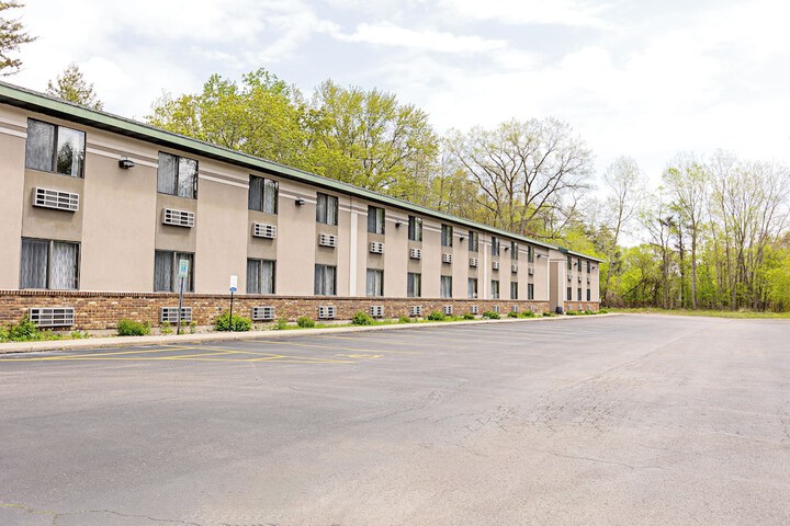 Quality Inn & Suites Marinette