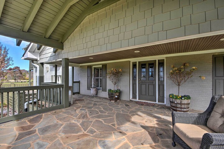 Serving Southern Charm at This Clarkesville House!