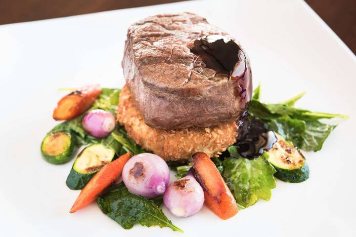 Dining 59 of 68