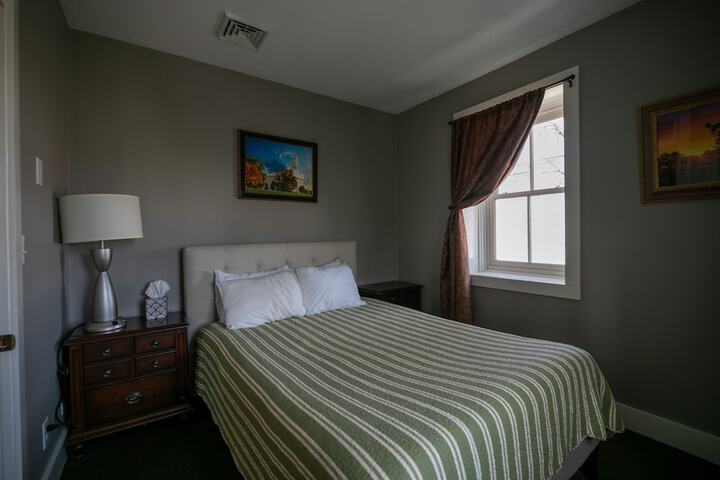 Room 53 of 78