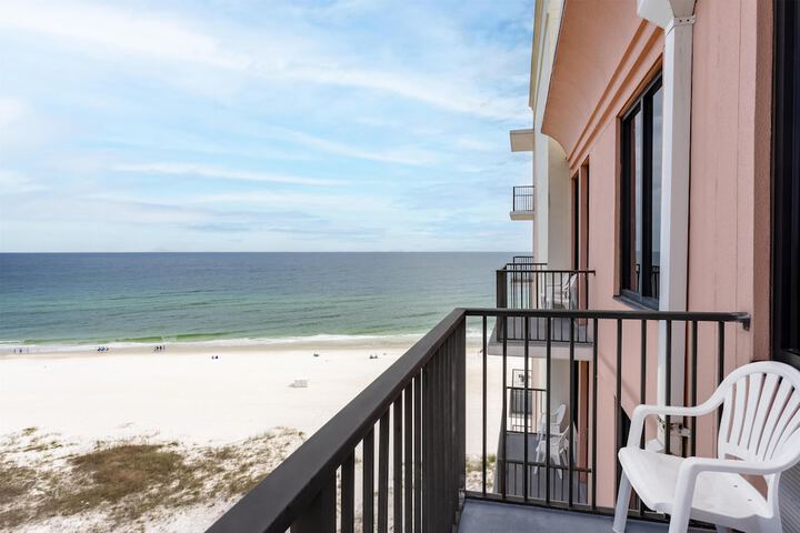 Hampton Inn & Suites Orange Beach / Gulf Front