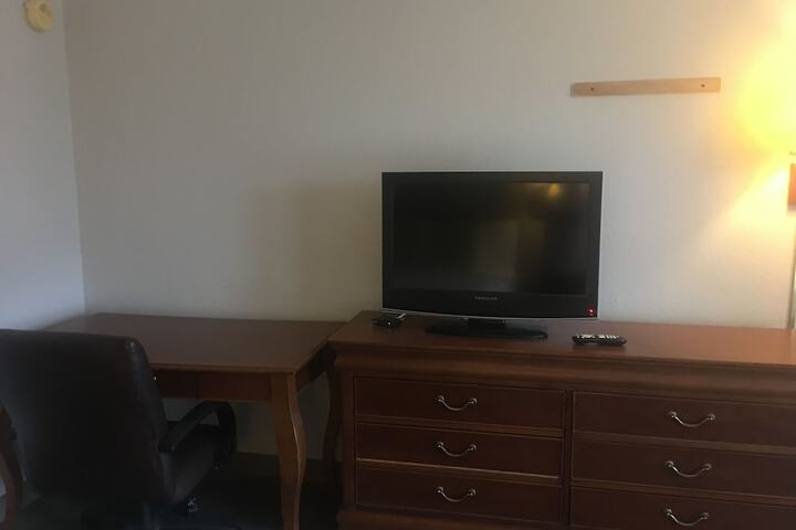 Room 14 of 34