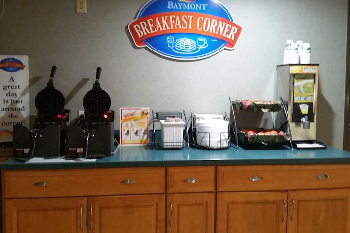 Breakfast/Coffee Service 41 of 52