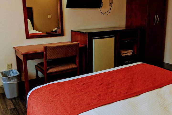 Room 15 of 26
