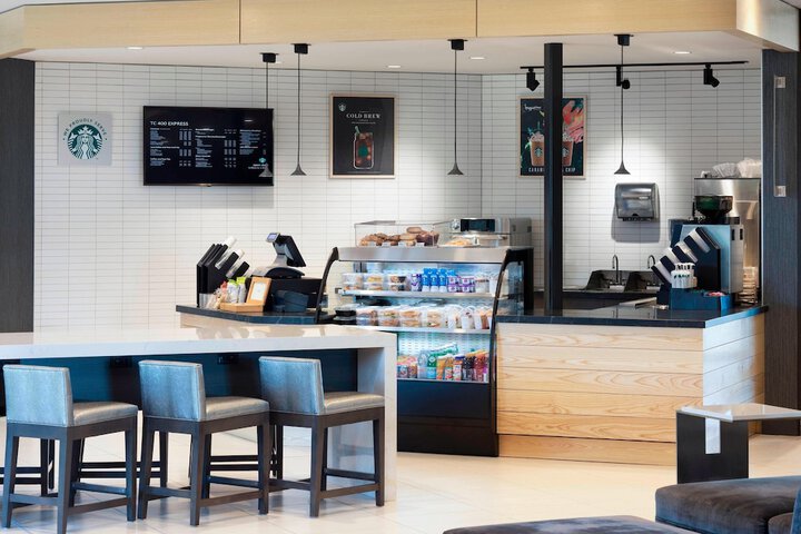 Delta Hotels by Marriott Minneapolis Northeast
