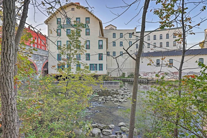 Newly Renovated Penn Yan Apartment 1 Mi to Lake!