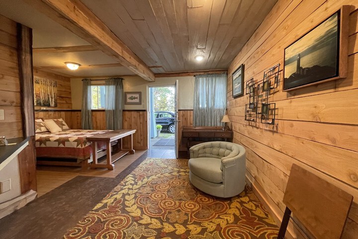 Bayshore RV Park & Guest Suites