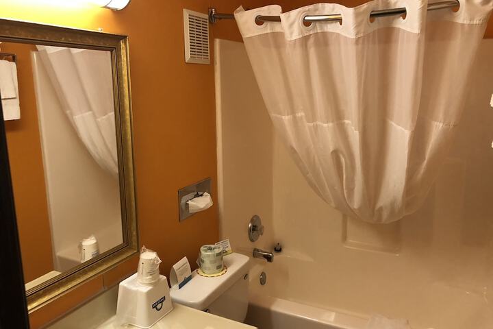 Room 21 of 29