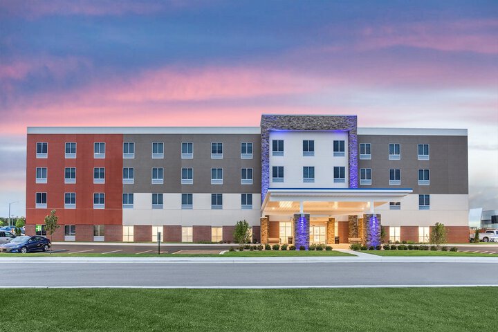 Hotel 3 of 48