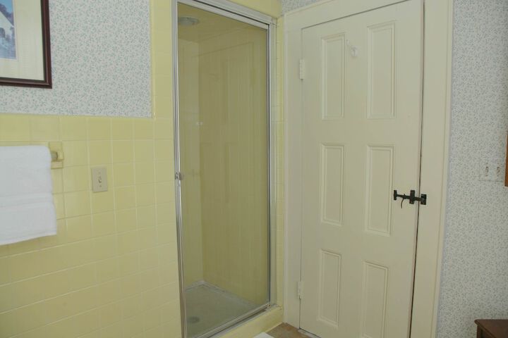Room 60 of 80
