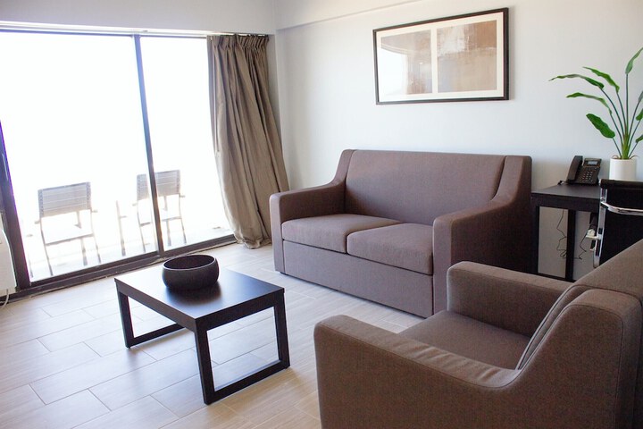 Room 16 of 36