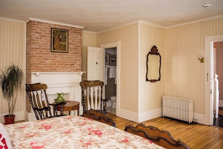 Springside Inn