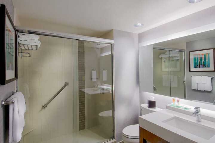 Room 20 of 37
