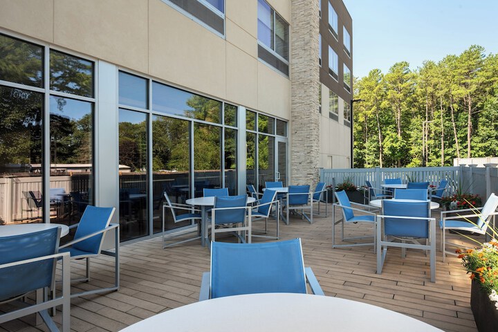 Holiday Inn Express Queensbury - Lake George Area by IHG