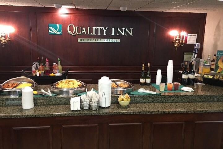 Quality Inn Schaumburg - Chicago near the Mall