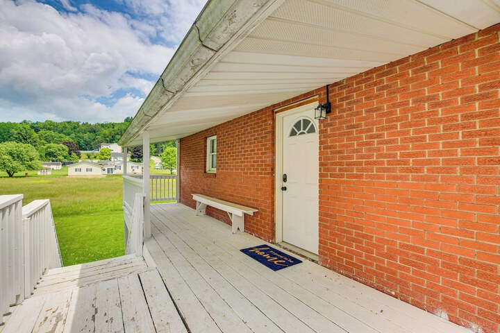 Shop Explore & Relax! Apt 3 Mi to Dtwn Clearfield
