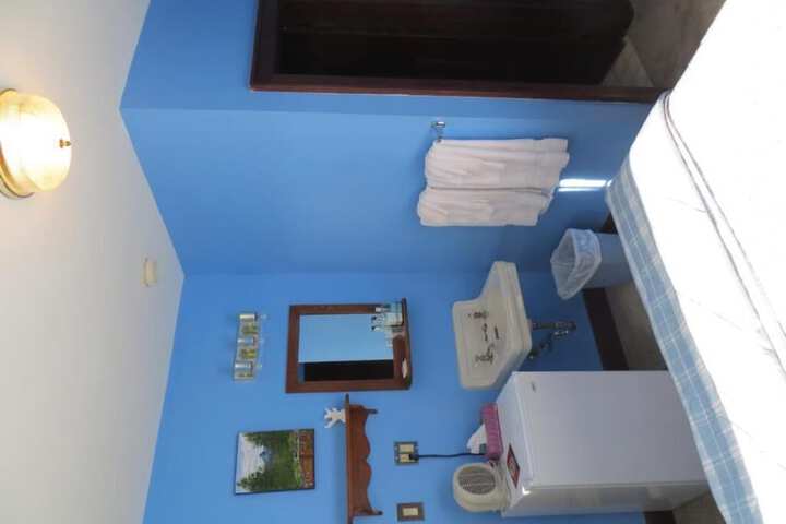 Room 45 of 80
