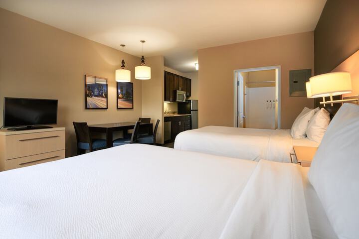 Room 9 of 27