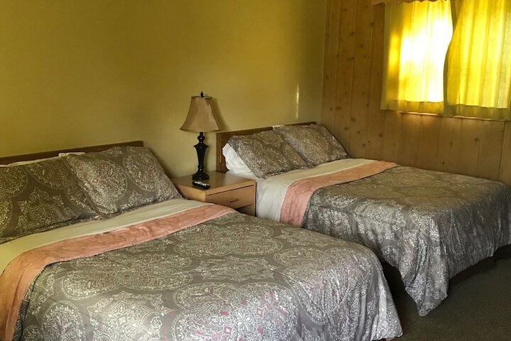 Royal Motel