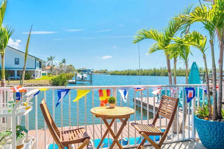 Latitude 26 Waterfront Boutique Resort - Bonita Springs