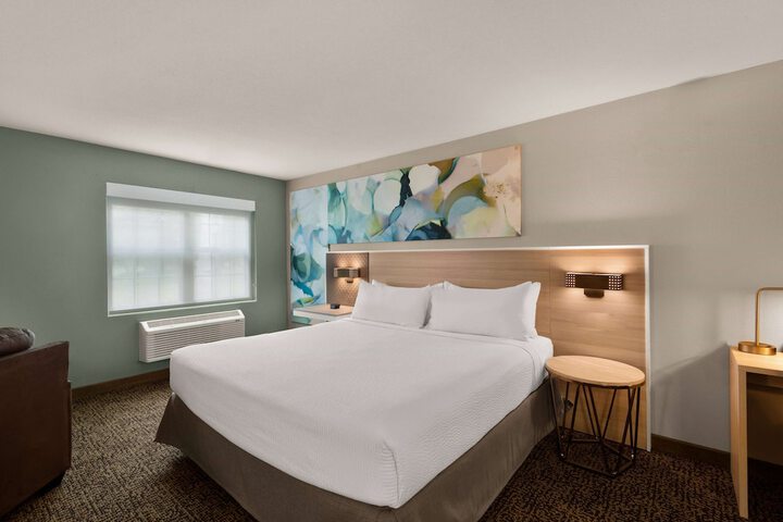 Wyndham Garden Galena Hotel & Day Spa