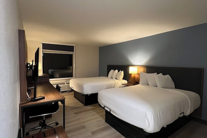 Wingate by Wyndham Dublin Near Claytor Lake State Park