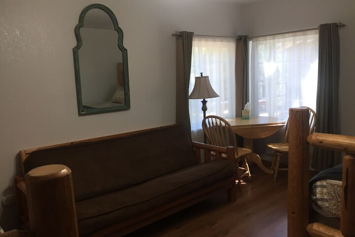 Room 37 of 105