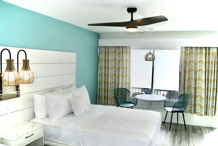 Room 18 of 32