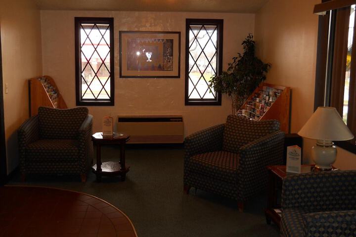 Room 18 of 33